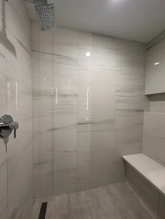 $5,750 | 550 North Ogden Avenue, Unit 2S, Chicago, IL 60642