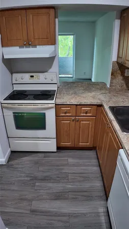 $2,260 | 11110 Southwest 196th Street, Unit 407, Cutler Bay, FL 33157