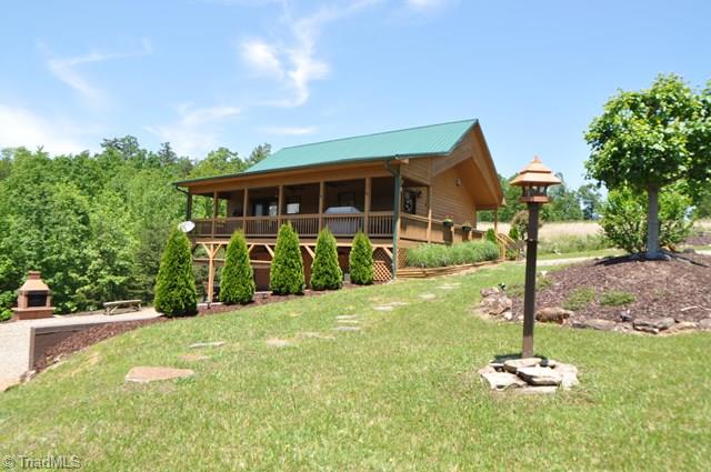 140 Tanglefoot Drive Purlear, NC 28665 - Photo 1 of 29 Main View