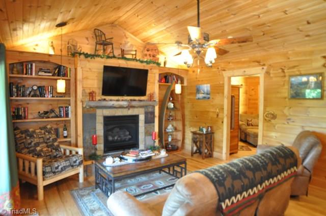 140 Tanglefoot Drive Purlear, NC 28665 - Photo 10 of 29