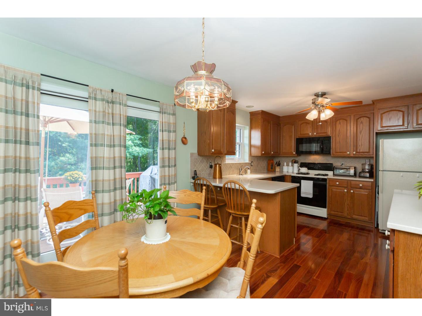 32 Ruth Road Brookhaven, PA 19015 - Photo 8 of 25 Kitchen