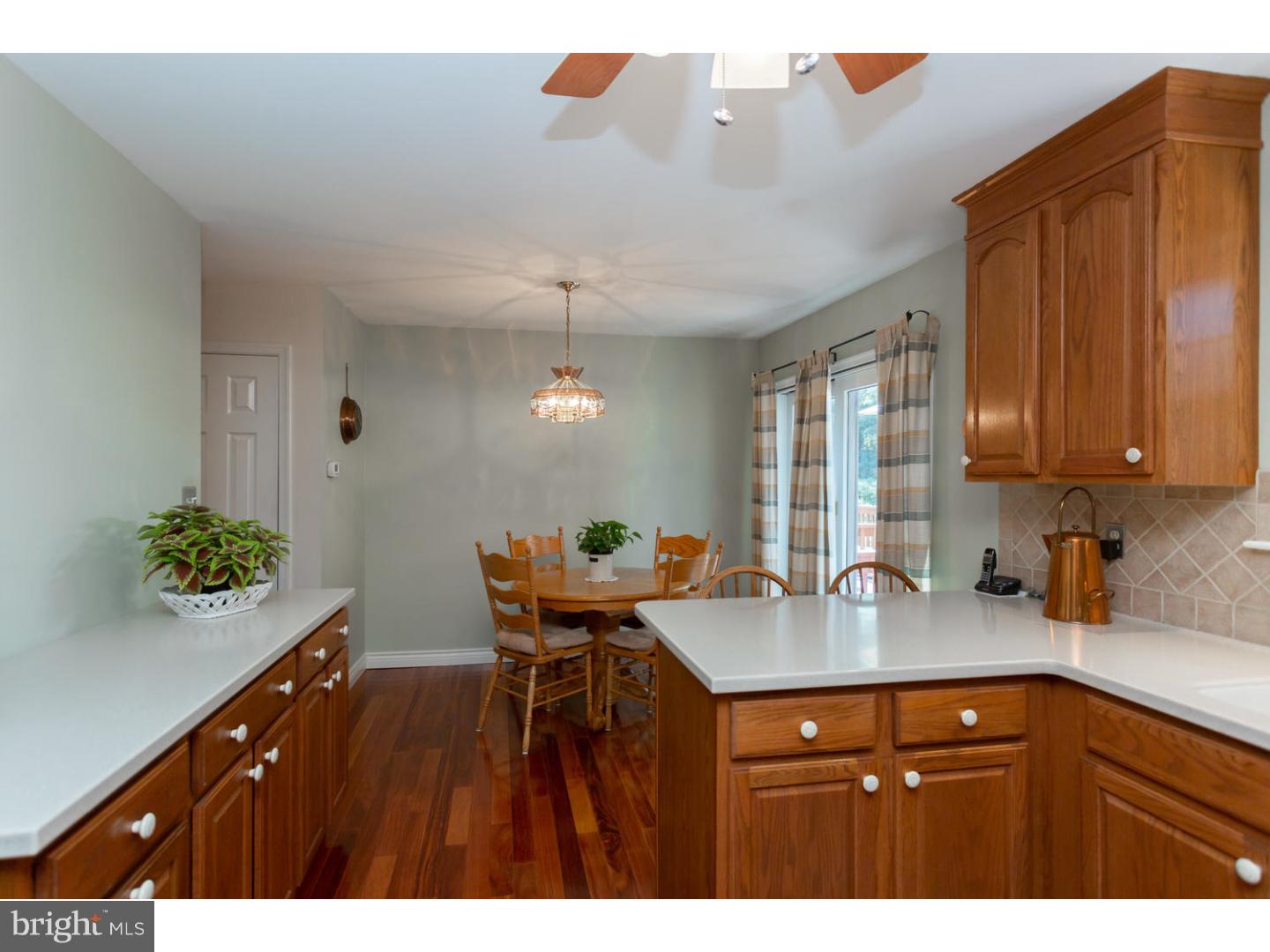 32 Ruth Road Brookhaven, PA 19015 - Photo 10 of 25 Kitchen