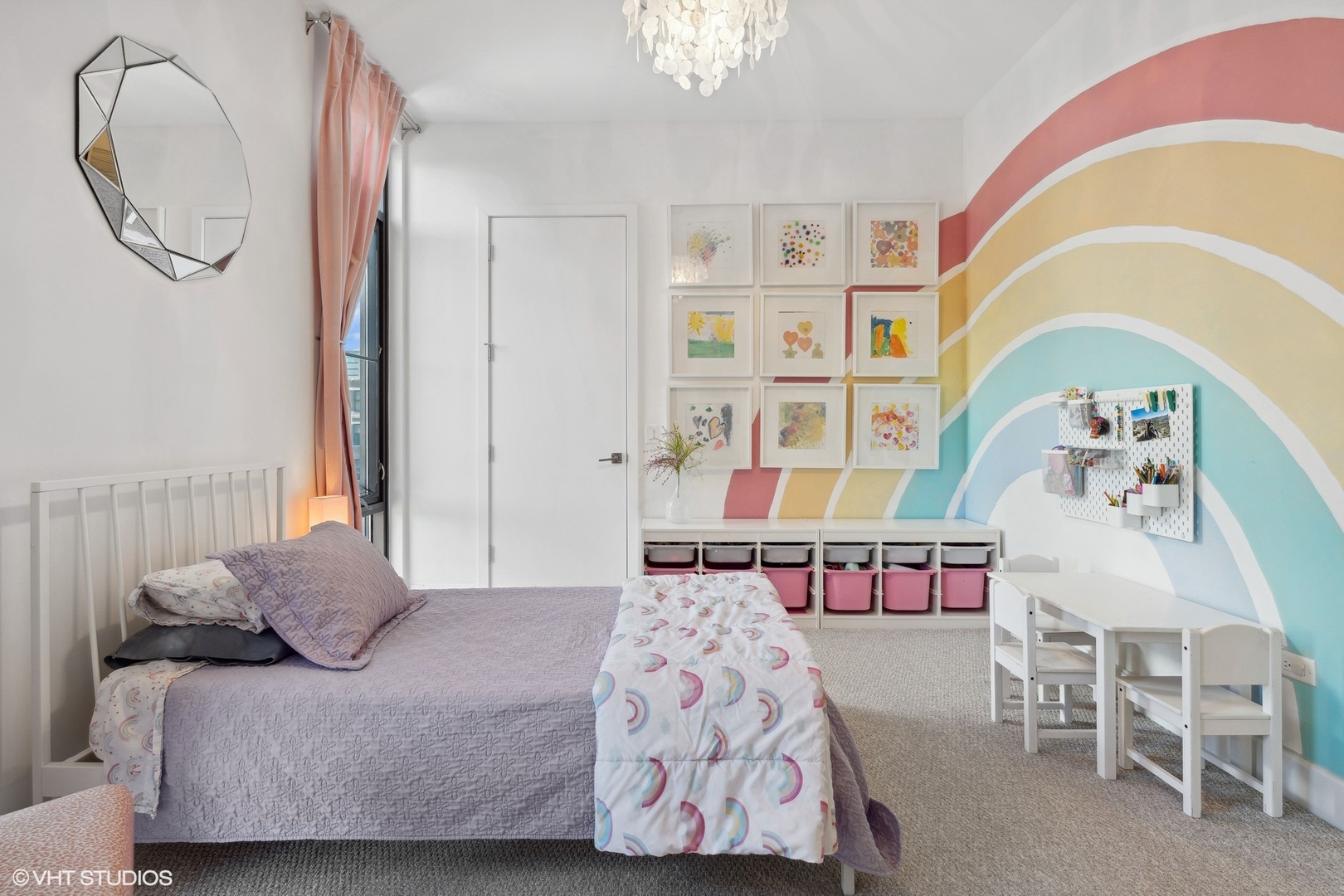 39 North Aberdeen Street, Unit PHN Chicago, IL 60607 - Photo 27 of 46 a bedroom with a bed and a chandelier