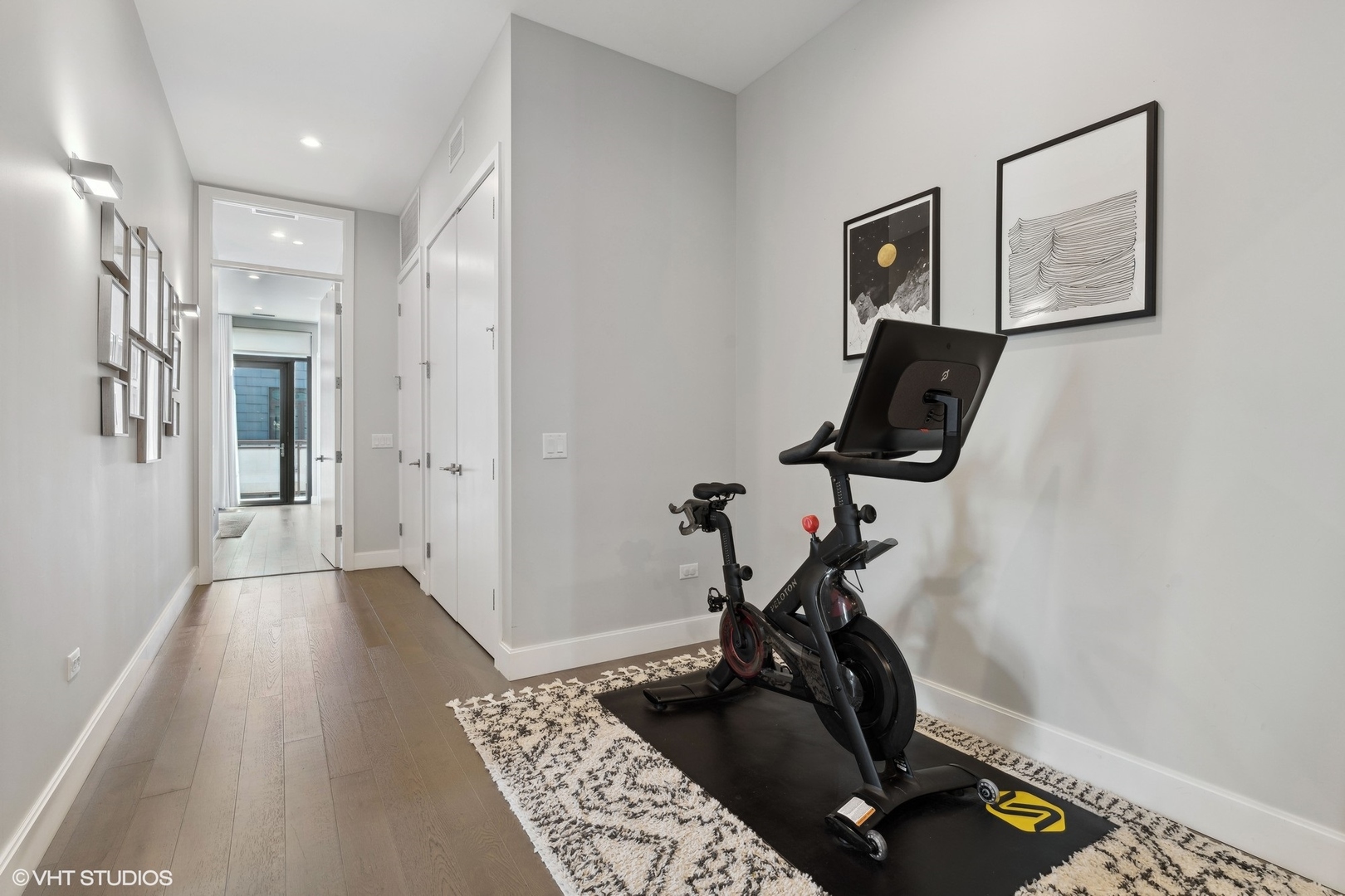 39 North Aberdeen Street, Unit PHN Chicago, IL 60607 - Photo 35 of 46 a view of a room with gym equipment