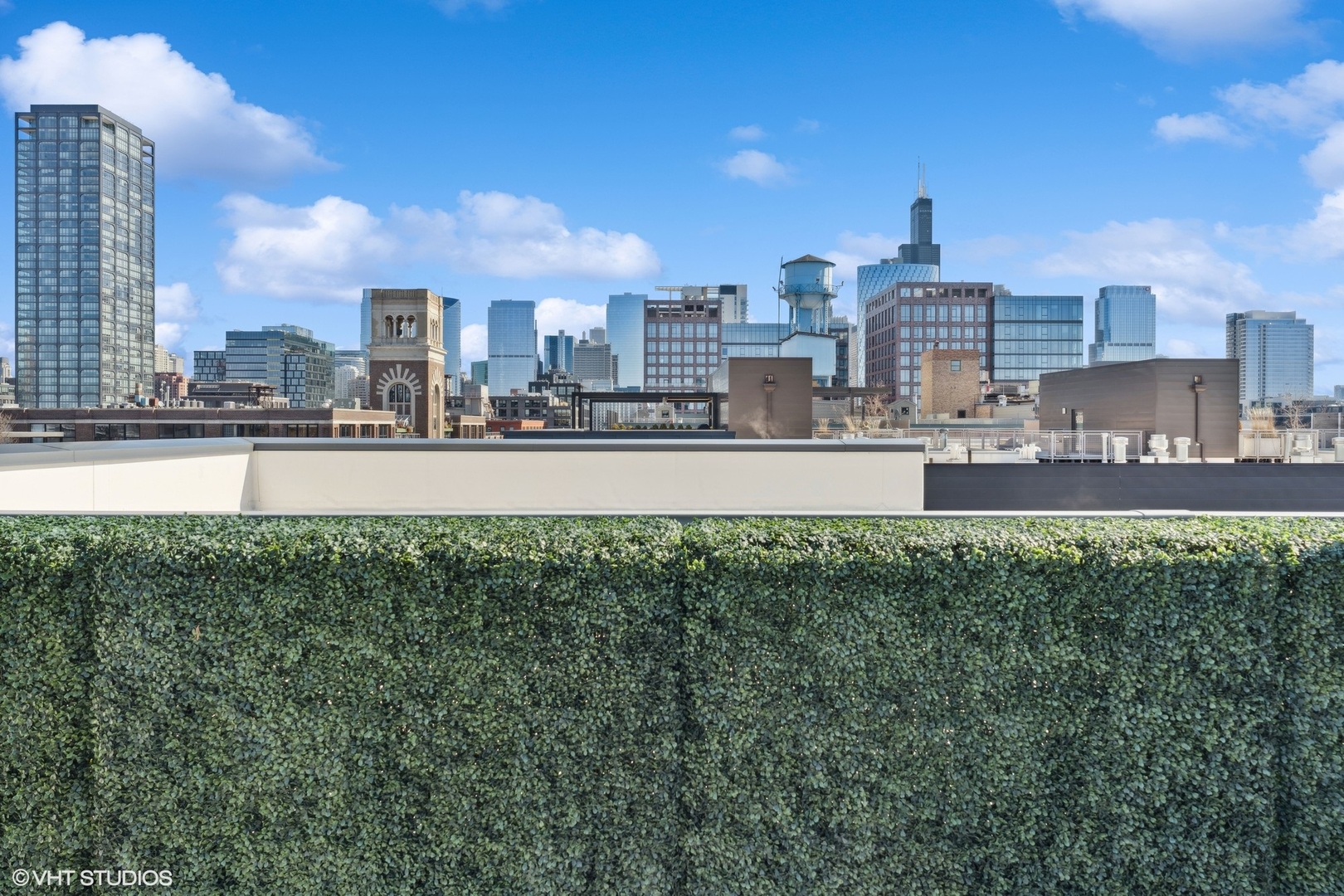 39 North Aberdeen Street, Unit PHN Chicago, IL 60607 - Photo 46 of 46 a view of a city