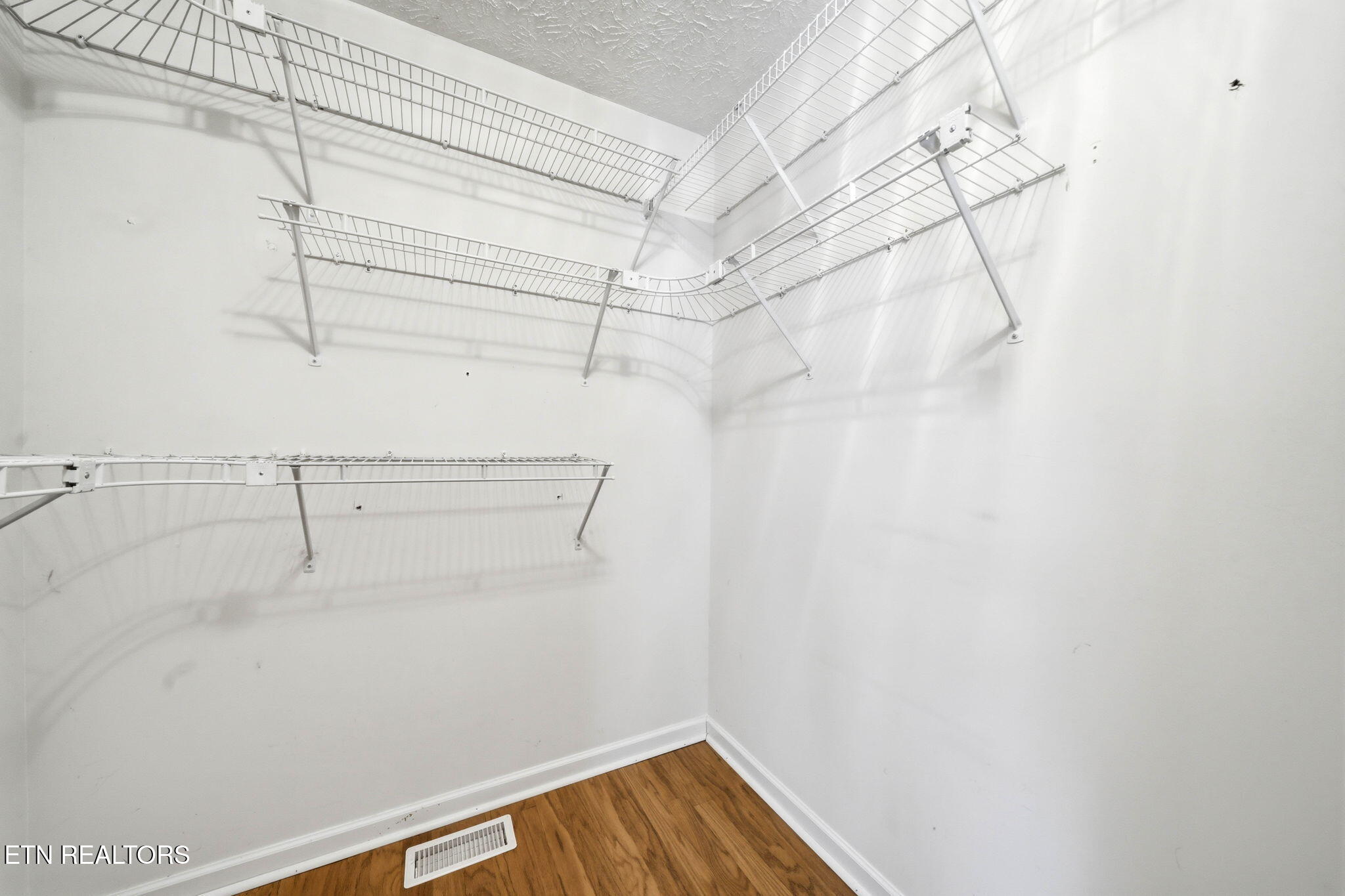 7418 Beavers Bend Lane Corryton, TN 37721 - Photo 18 of 33 Primary Closet