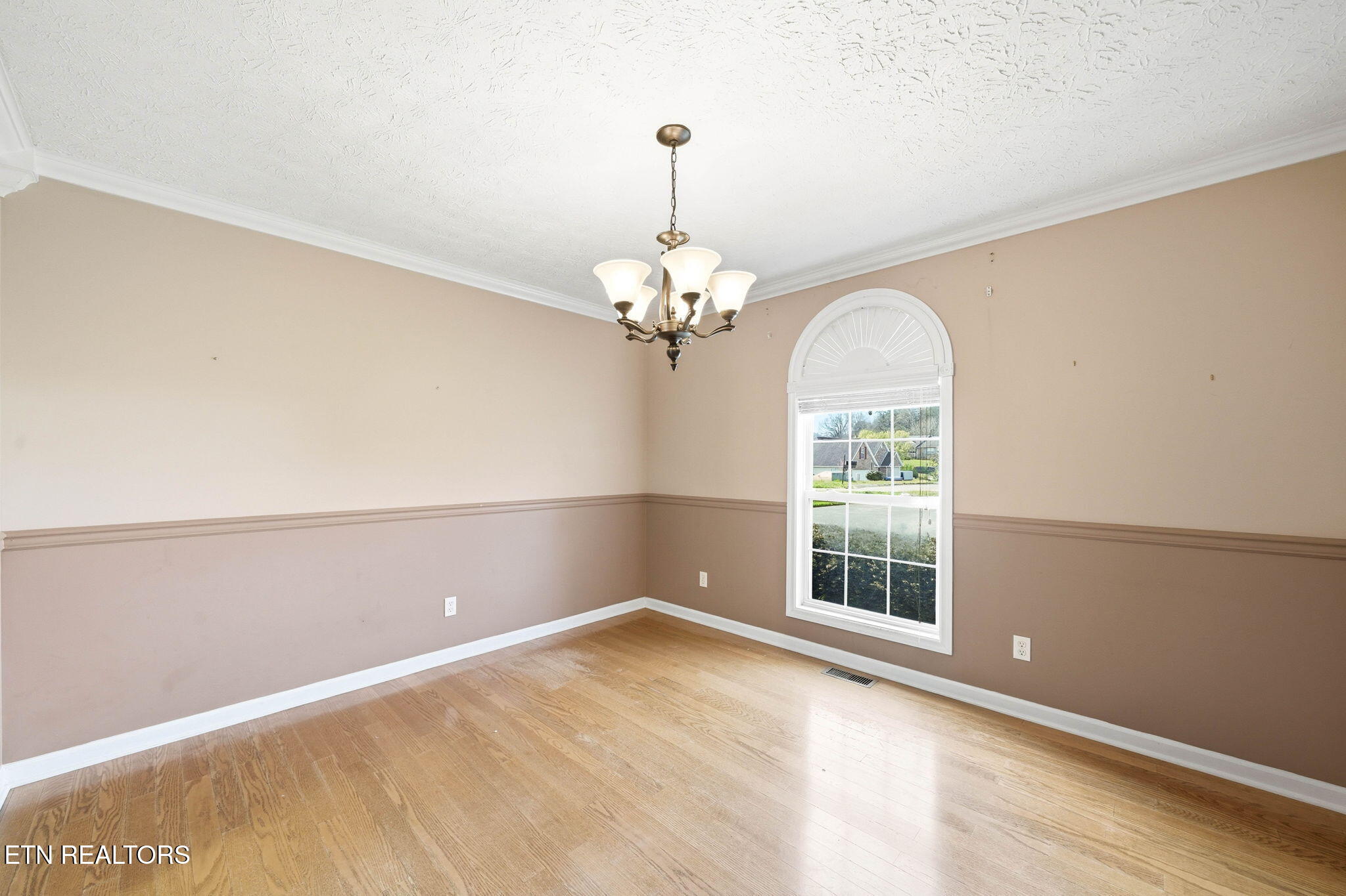 7418 Beavers Bend Lane Corryton, TN 37721 - Photo 9 of 33 Dining Room