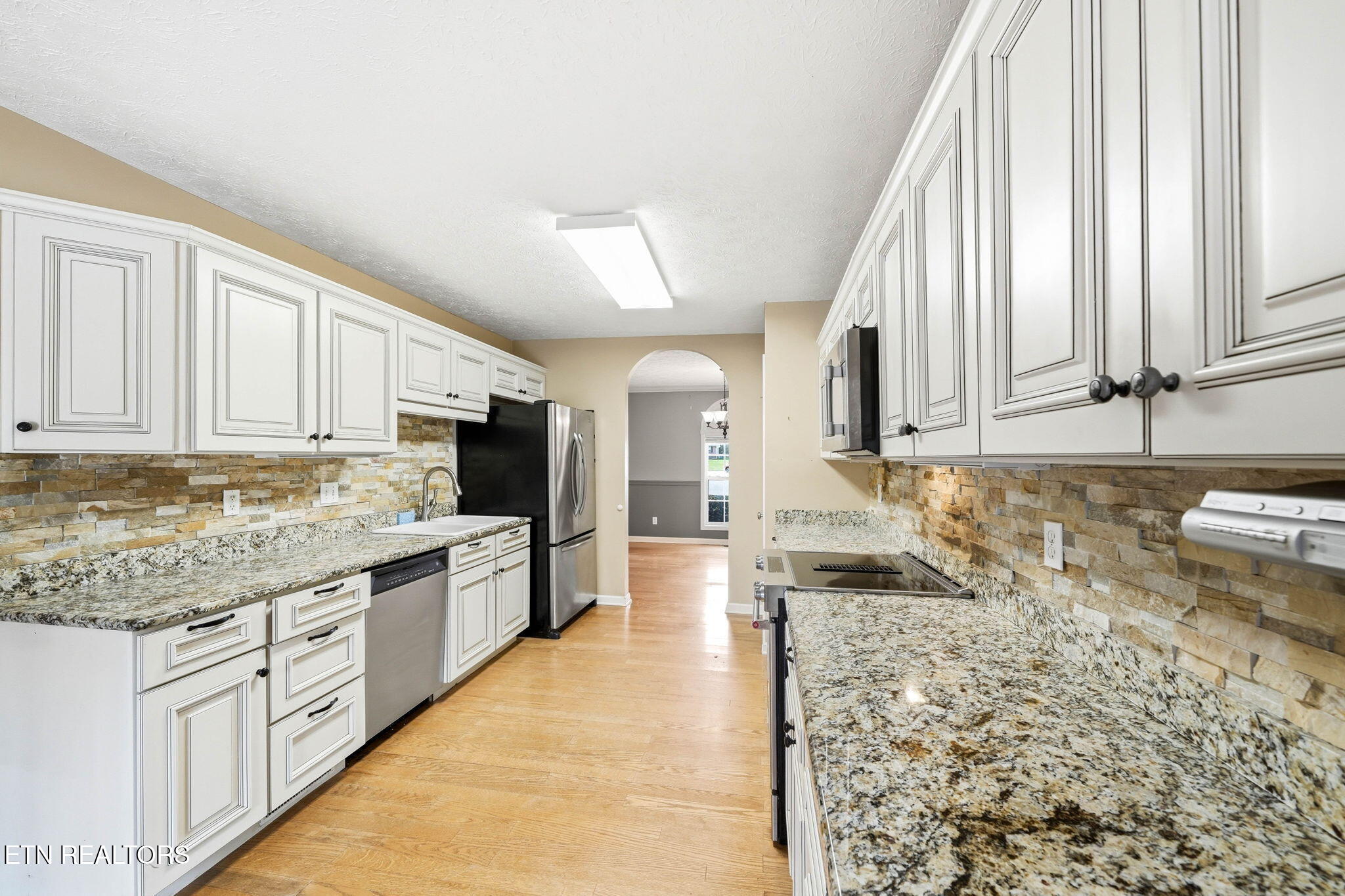 7418 Beavers Bend Lane Corryton, TN 37721 - Photo 10 of 33 Kitchen