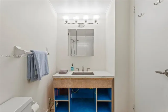 a bathroom with a toilet