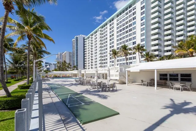 $305,000 | 2899 Collins Avenue, Unit 1104, Miami Beach, FL 33140