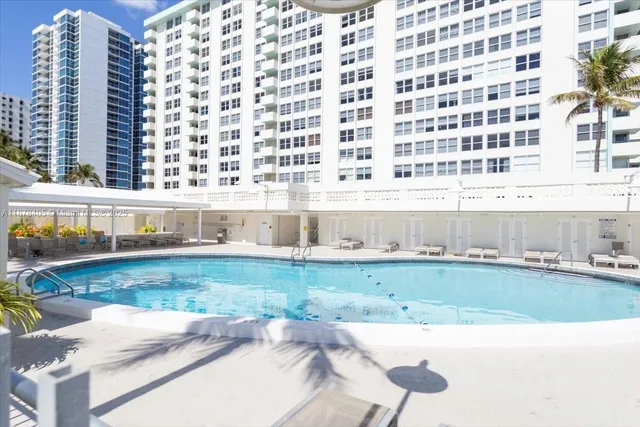 $305,000 | 2899 Collins Avenue, Unit 1104, Miami Beach, FL 33140