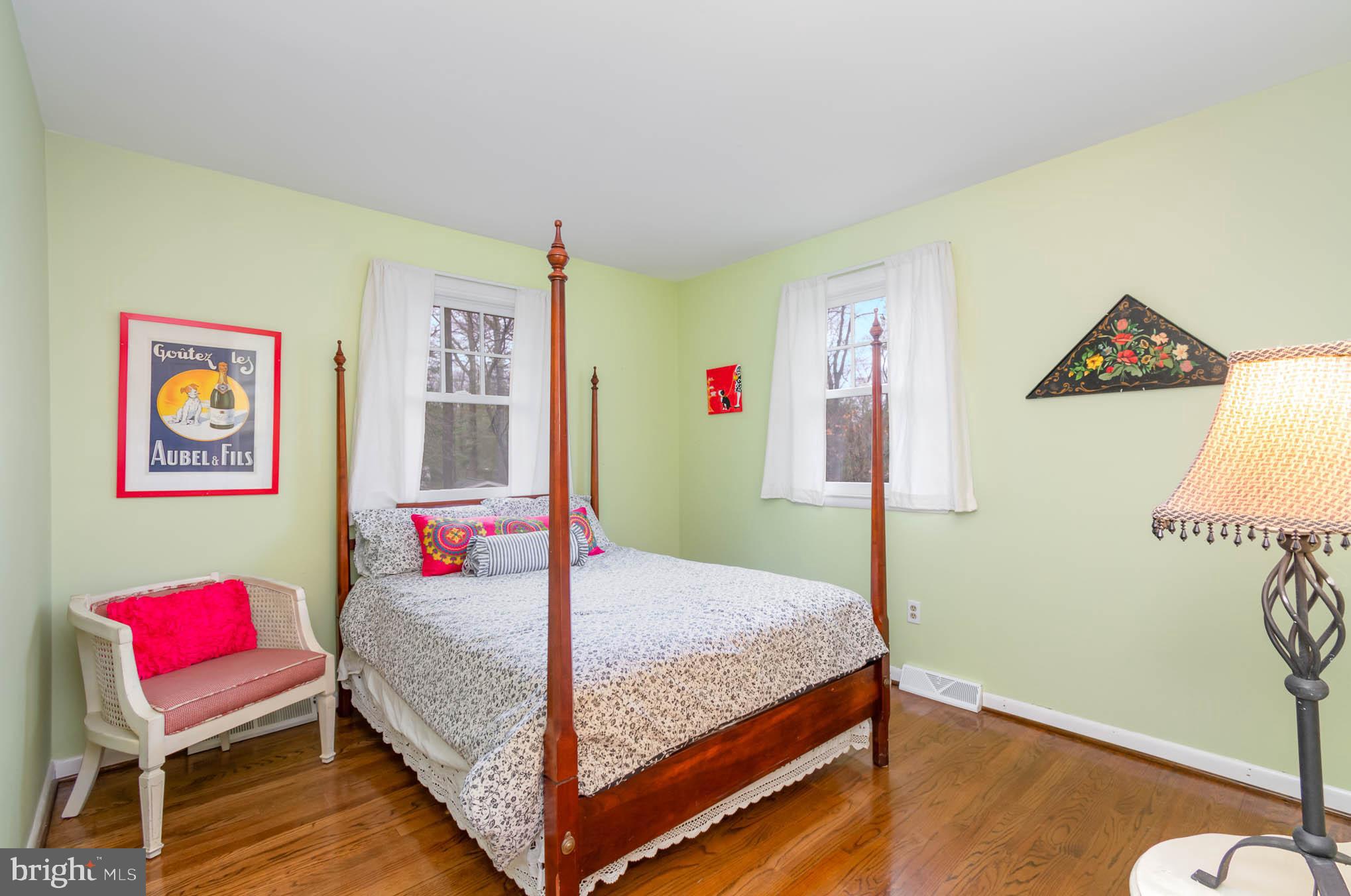 231 Falcon Drive Pasadena, MD 21122 - Photo 17 of 37 Bedroom1 with hardwood