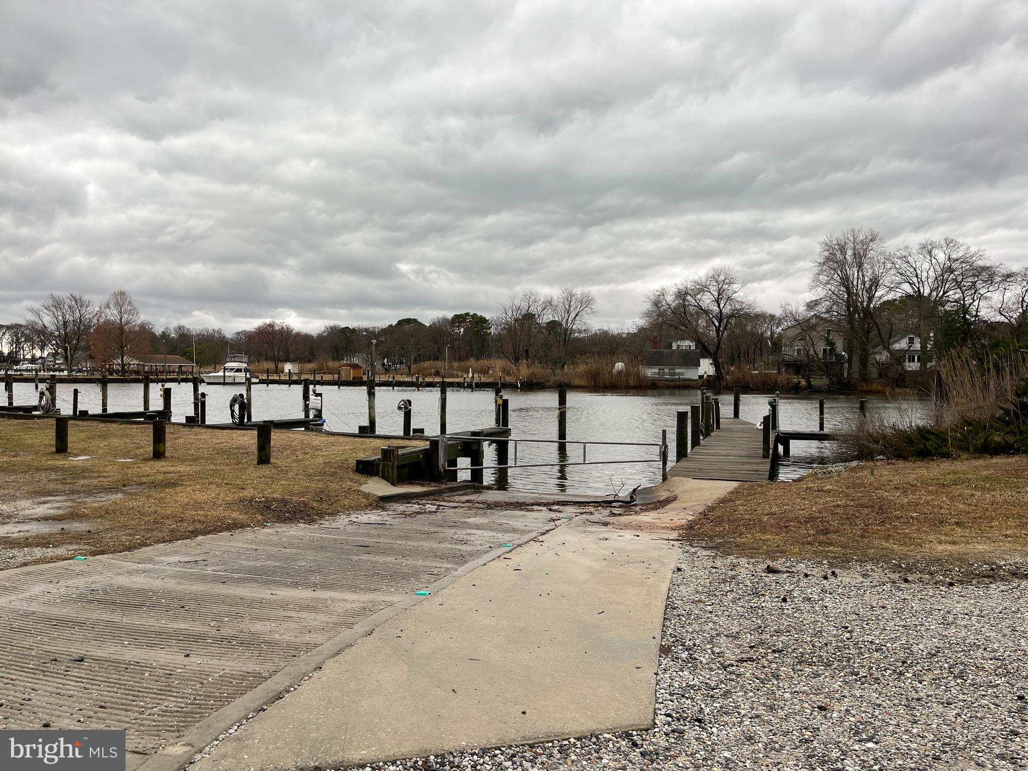 231 Falcon Drive Pasadena, MD 21122 - Photo 34 of 37 Private boat launch and slips for a small fee