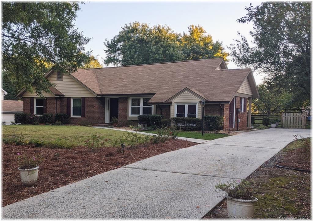 11216 Harrowfield Road Charlotte, NC 28226 - Photo 1 of 10 Gallery Image 1