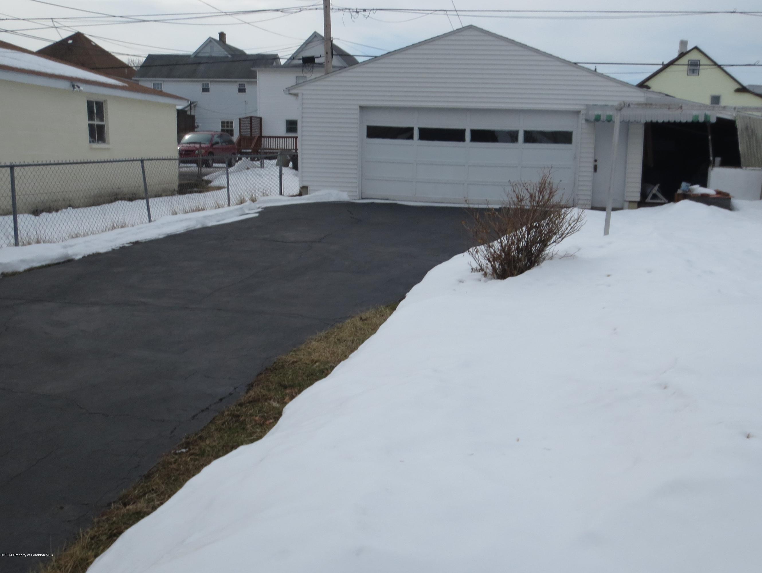 1133 Rundle Street Scranton, PA 18504 - Photo 12 of 16 Gallery Image 12