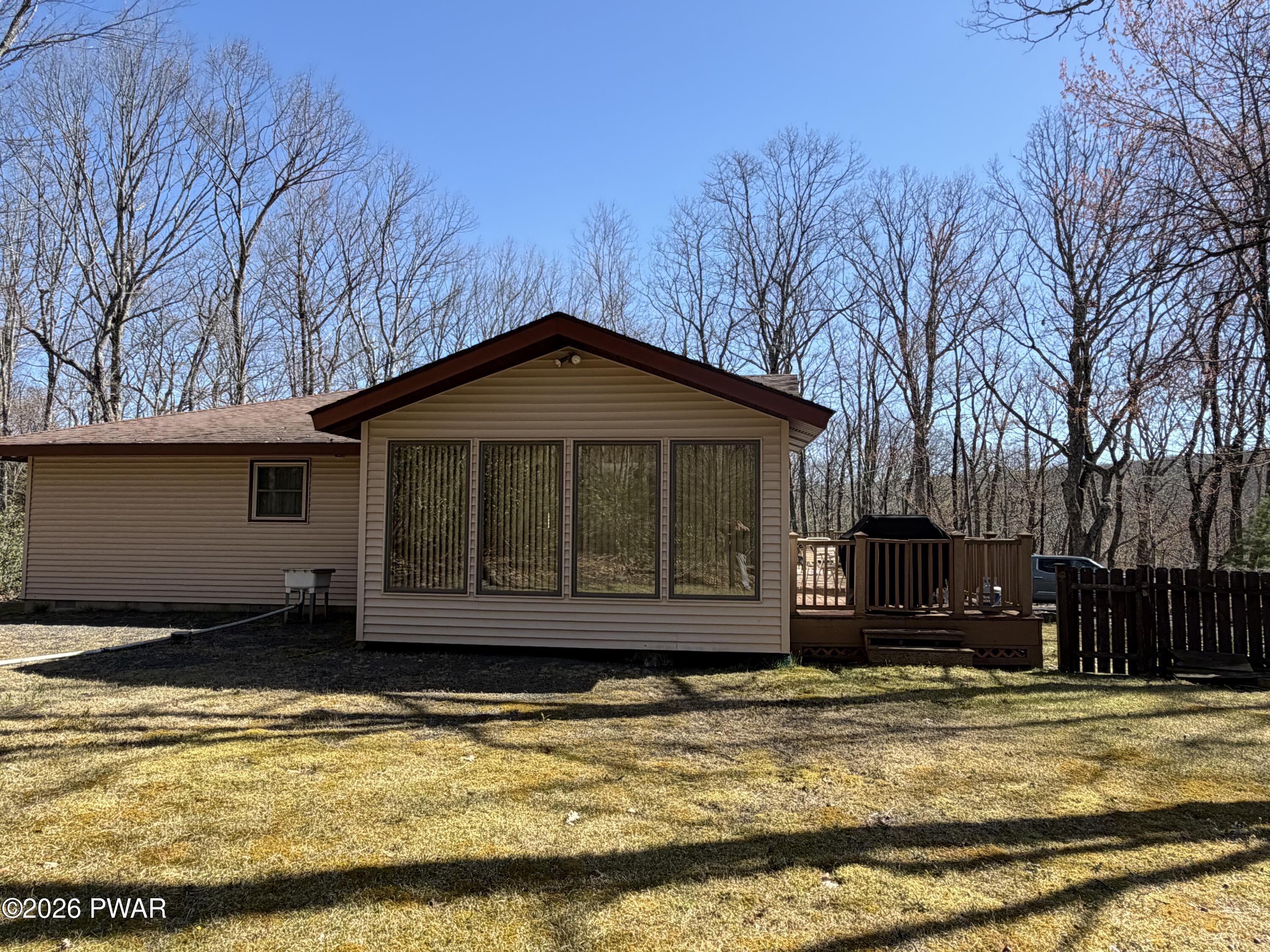 432 Maple Ridge Drive Hawley, PA 18428 - Photo 6 of 32 IMG_0588