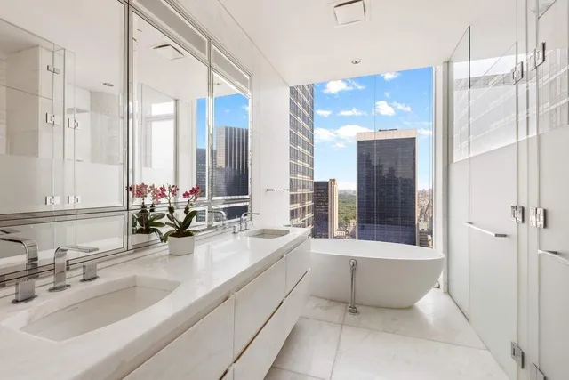 $7,600,000 | 20 West 53rd Street, Unit 37A | Midtown Central