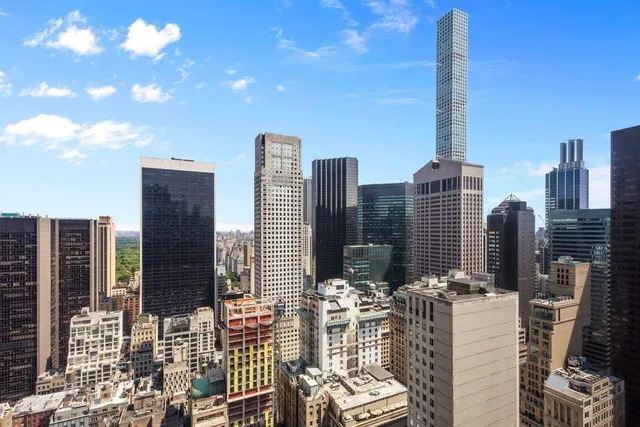 $7,600,000 | 20 West 53rd Street, Unit 37A | Midtown Central