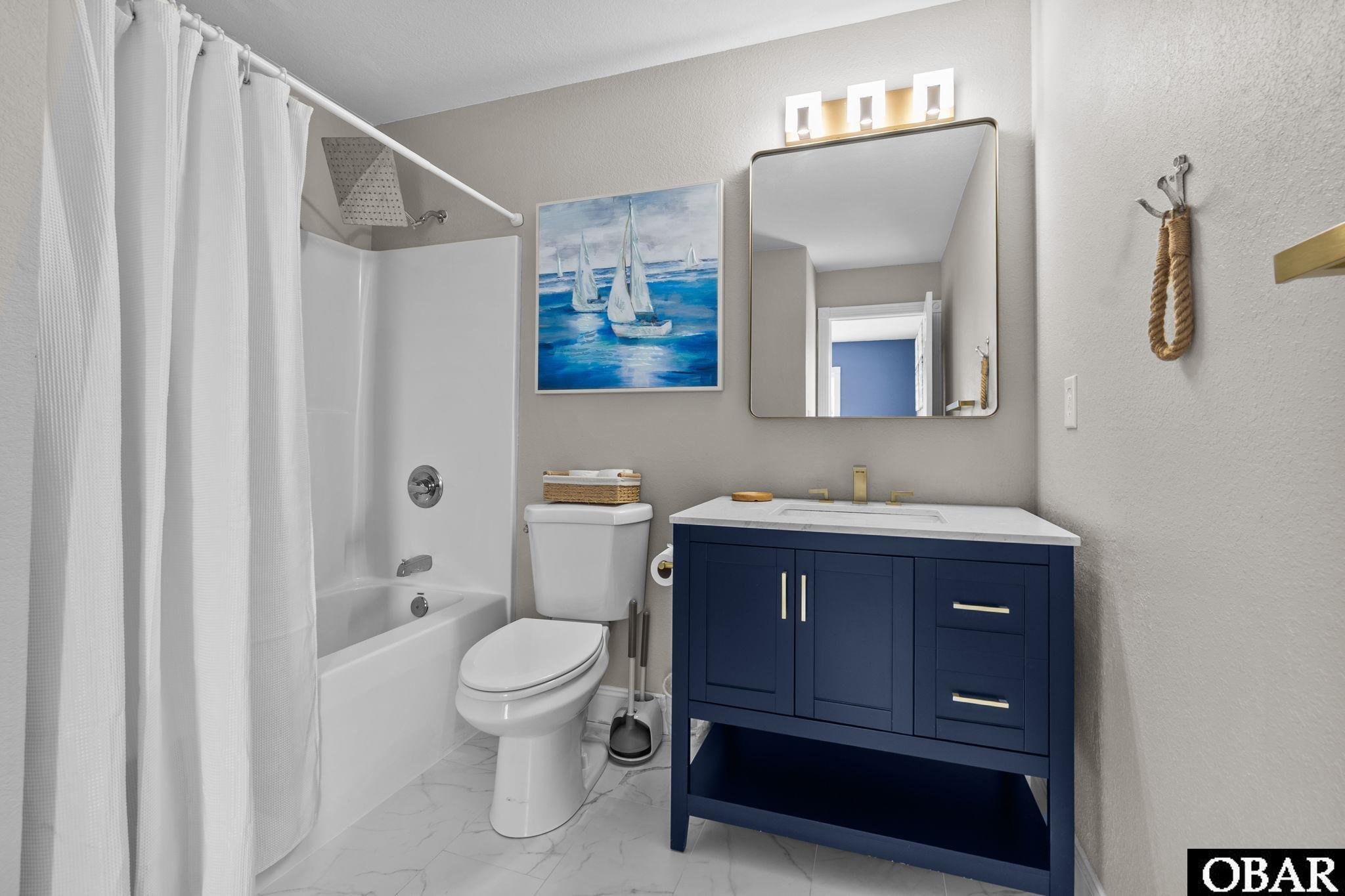 26204 Jolly Roger Road Salvo, NC 27982 - Photo 14 of 33 Bedroom 2 Ensuite