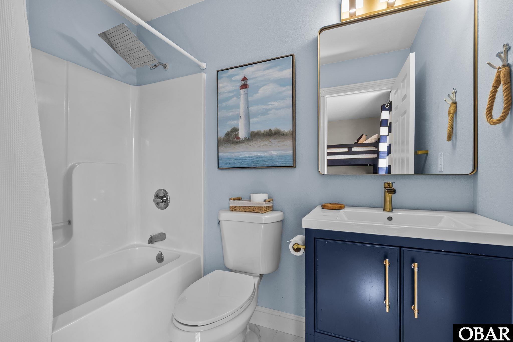 26204 Jolly Roger Road Salvo, NC 27982 - Photo 16 of 33 Bedroom 3 Ensuite