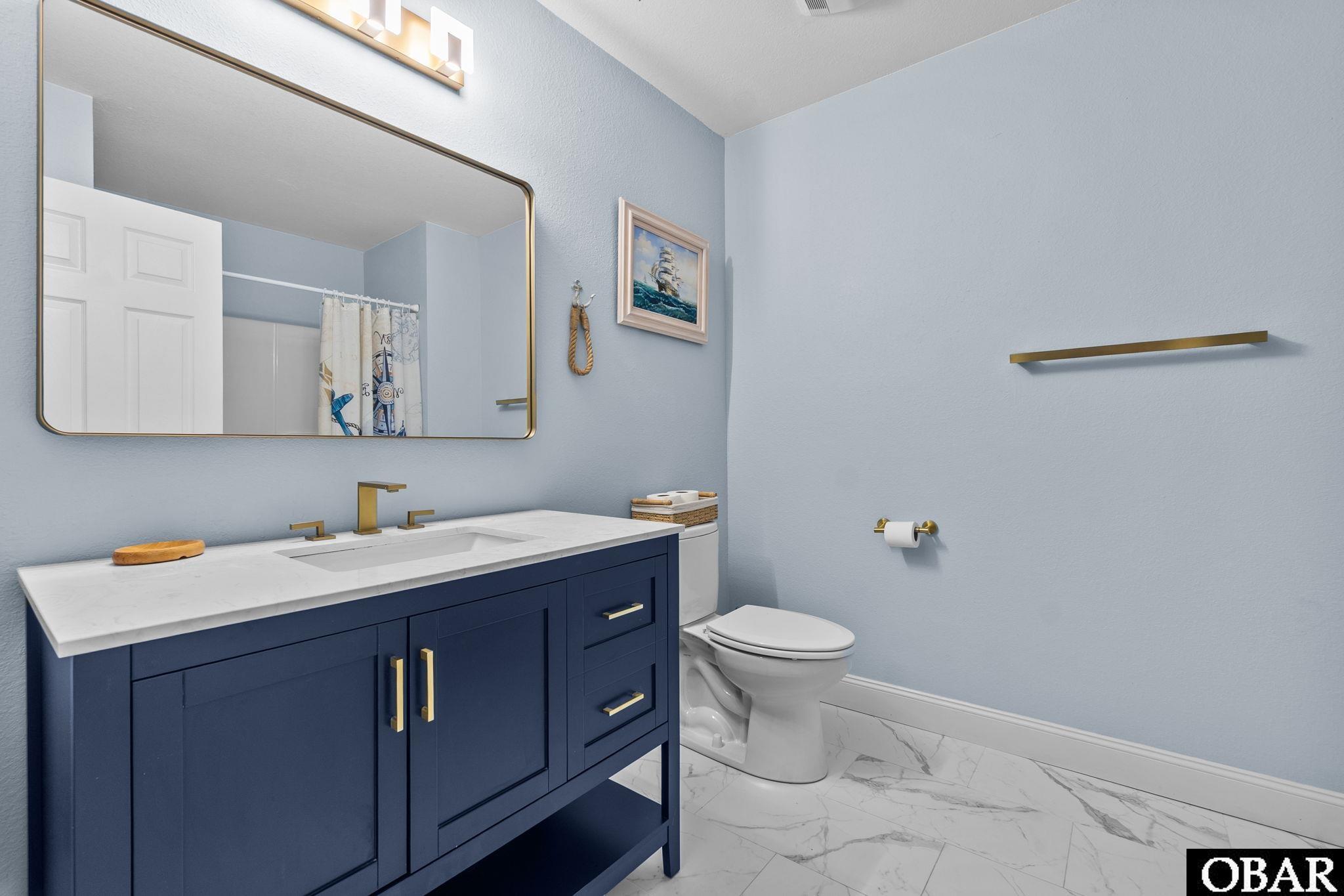 26204 Jolly Roger Road Salvo, NC 27982 - Photo 20 of 33 Bedroom 5 Ensuite