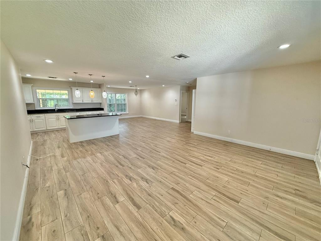 2810 Flowertree Road Belle Isle, FL 32812 - Photo 3 of 32