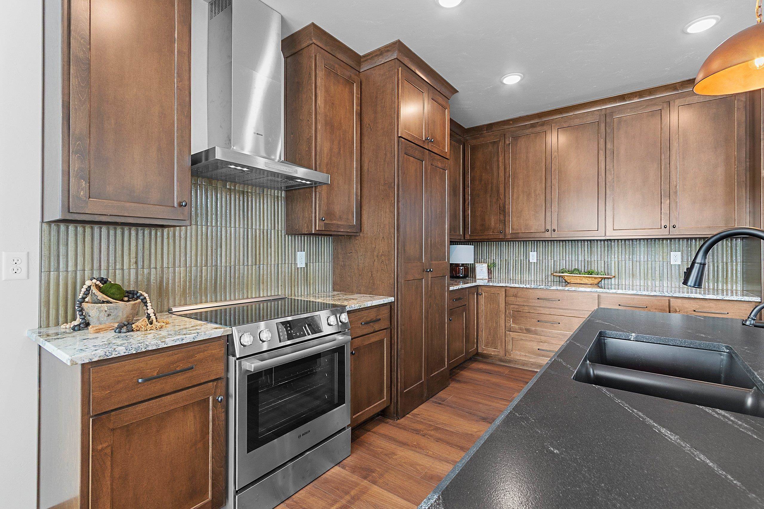 302 Lansdowne Street De Pere, WI 54115 - Photo 17 of 63