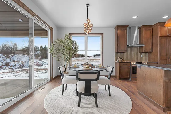 $719,900 | 302 Lansdowne Street, De Pere, WI 54115