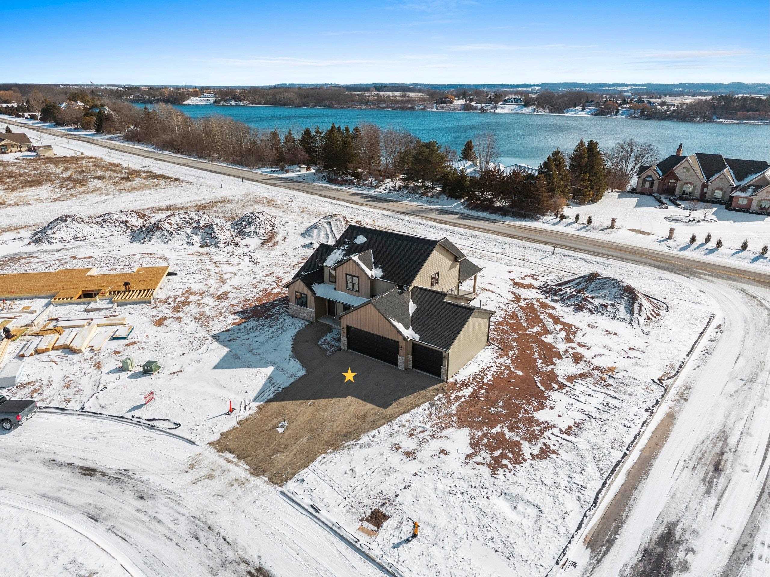 302 Lansdowne Street De Pere, WI 54115 - Photo 60 of 63