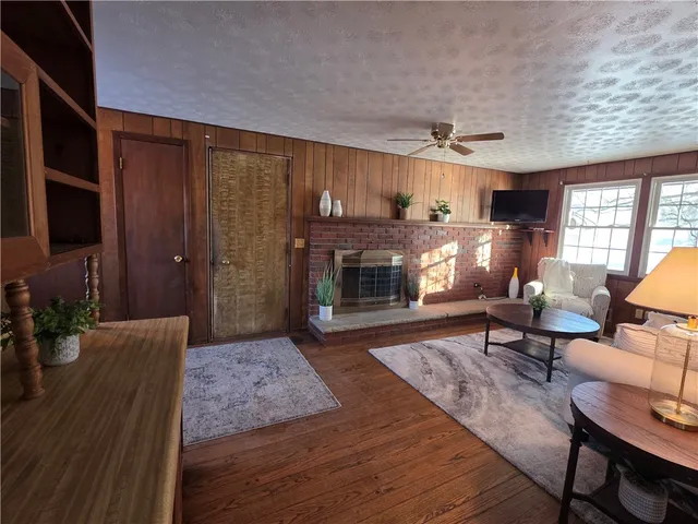 $199,900 | 401 West Jackson Street, Palmyra, NY 14522