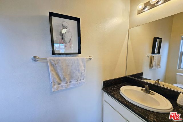 $3,200 | 11524 Moorpark Street, Unit 1, North Hollywood, CA 91602