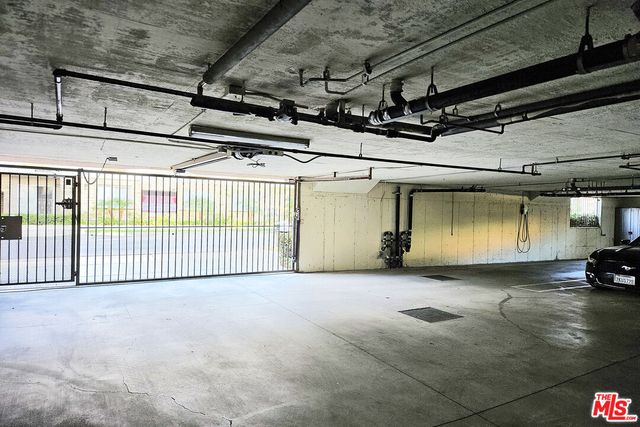 $3,200 | 11524 Moorpark Street, Unit 1, North Hollywood, CA 91602