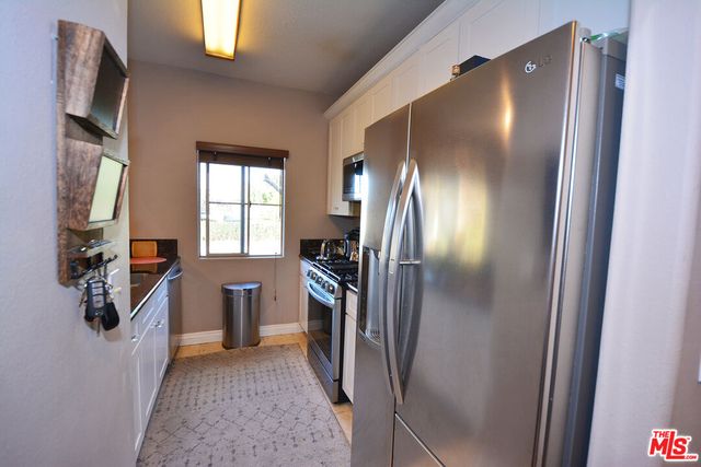 $3,200 | 11524 Moorpark Street, Unit 1, North Hollywood, CA 91602