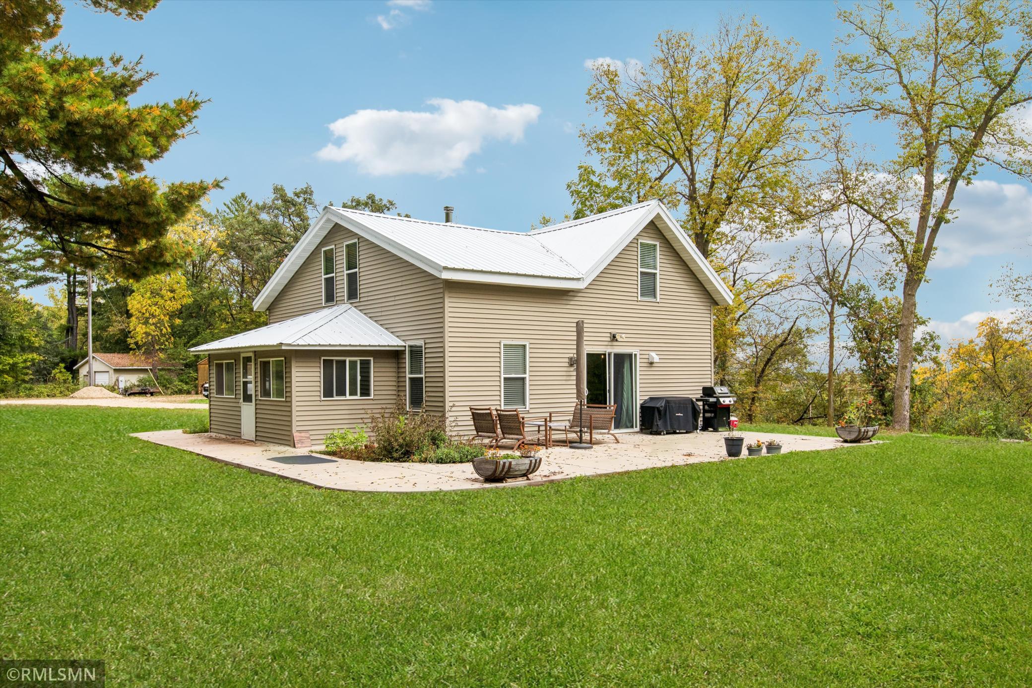 235 Green Spring Road Red Wing, MN 55066 - Photo 4 of 39 Gallery Image 4