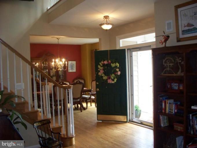 3185 Jones Road Dunkirk, MD 20754 - Photo 7 of 28 a view of a livingroom with furniture