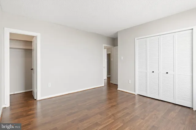 $297,500 | 3701 South George Mason Drive, Unit 2410N, Falls Church, VA 22041