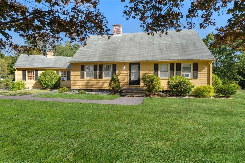 85 Dennison Hill Road Southbridge, MA 01550 - Photo 1 of 37 Gallery Image 1
