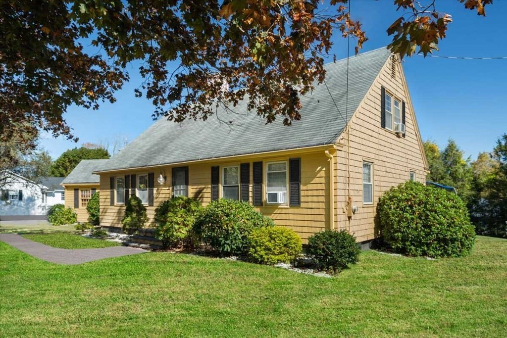 85 Dennison Hill Road Southbridge, MA 01550 - Photo 2 of 37 Gallery Image 2