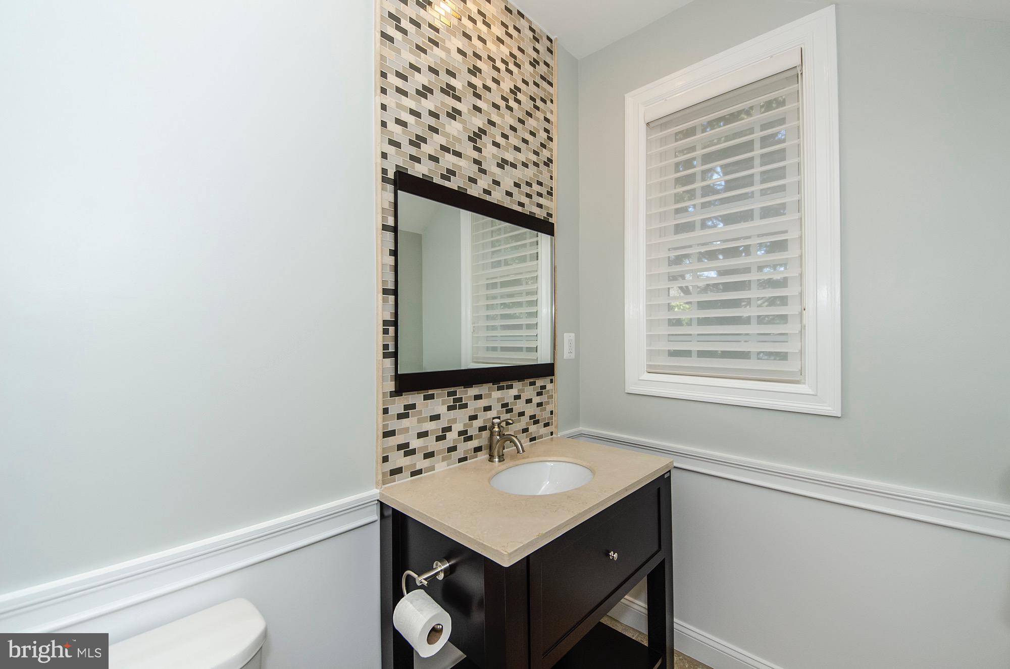 403 Tapawingo Road Southwest Vienna, VA 22180 - Photo 44 of 59 full bathroom