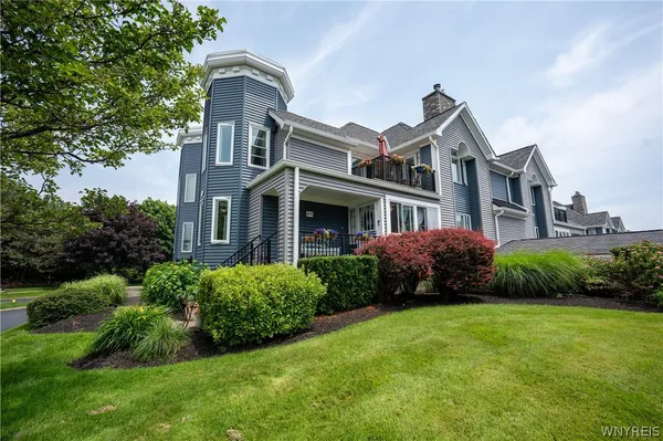 $445,000 | 275 Lakefront Boulevard, Buffalo, NY 14202