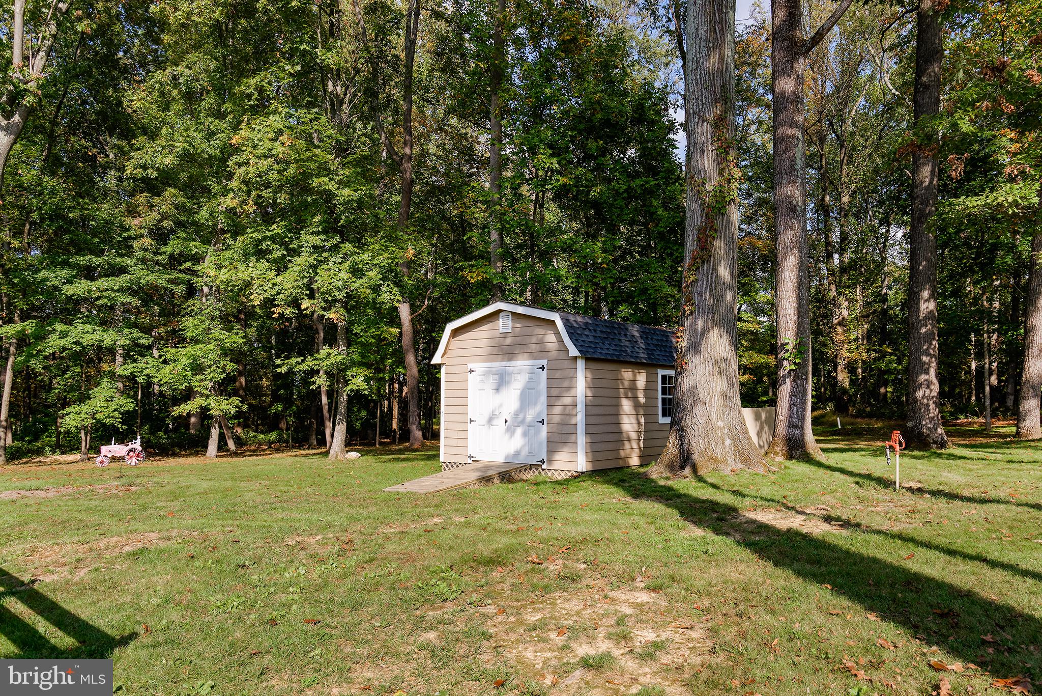 21020 St Louis Road Middleburg, VA 20117 - Photo 21 of 47 Large Storage Shed