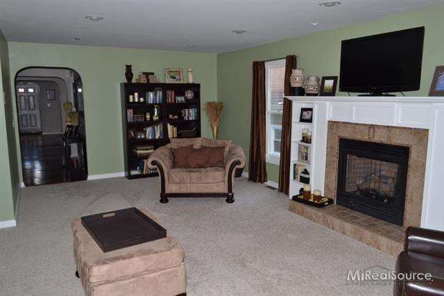 133 Woodward Avenue Rochester, MI 48307 - Photo 13 of 19 31157016-12.JPG
