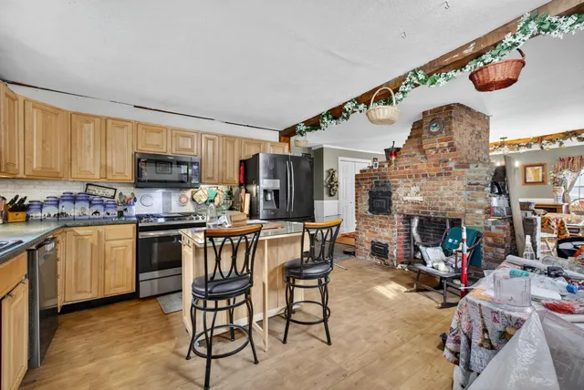 $725,000 | 110 Main Street, Epping, NH 03042