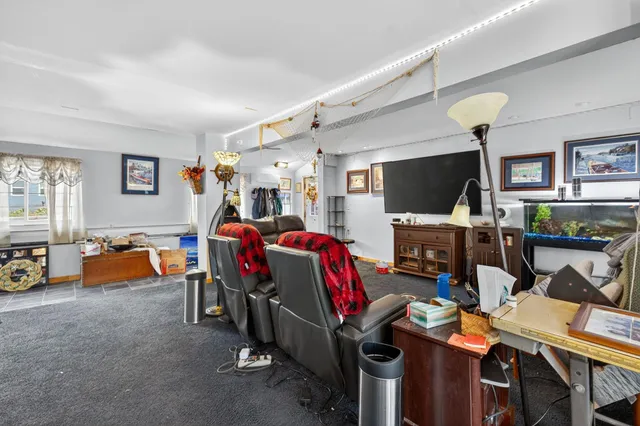 $725,000 | 110 Main Street, Epping, NH 03042