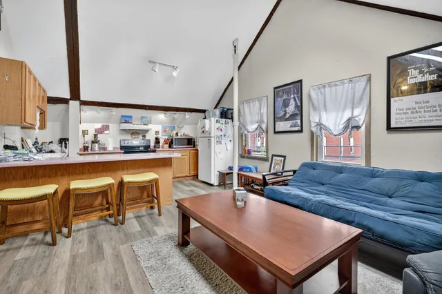 $725,000 | 110 Main Street, Epping, NH 03042