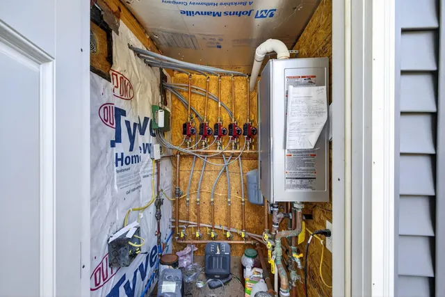 $725,000 | 110 Main Street, Epping, NH 03042