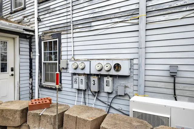 $725,000 | 110 Main Street, Epping, NH 03042