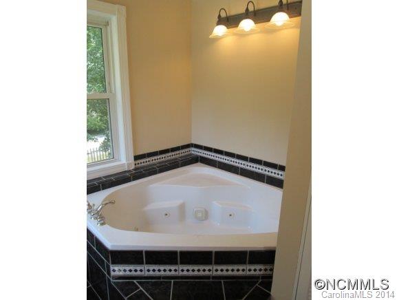 896 Jupiter Road Weaverville, NC 28787 - Photo 19 of 24 Gallery Image 19