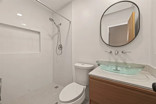 $2,500 | 339 East Delz Drive, Houston, TX 77022