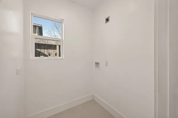 $2,500 | 339 East Delz Drive, Houston, TX 77022